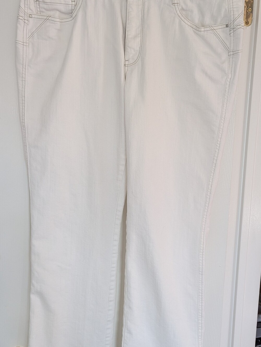 Denver Hayes White Straight-Leg Women's Jeans